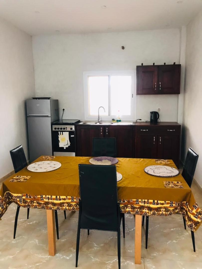 Maison D Hote La Dore Du Senegal Bas-De - Villa Сомон Экстерьер фото